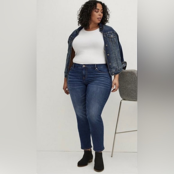 torrid Denim - Torrid Bombshell Straight Premium Stretch Size 22